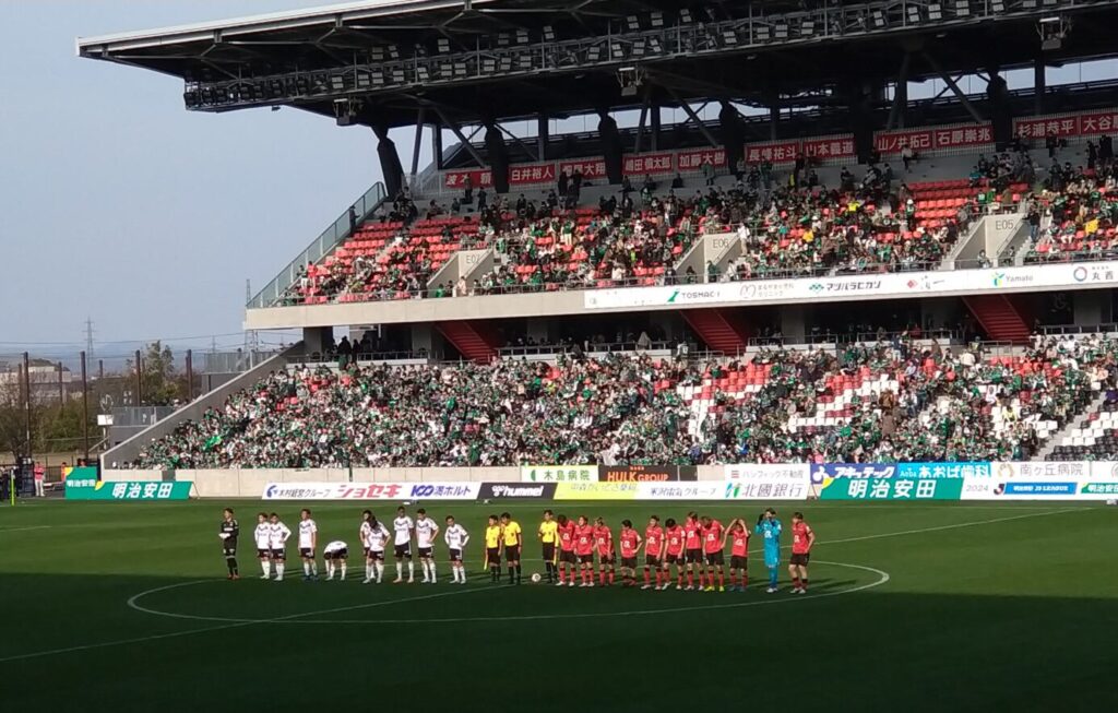 8節松本山雅戦・試合終了後の整列